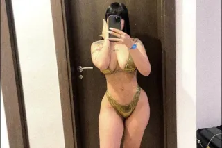 Sexy and hot Latina🔥, availabl... - Image 2