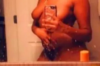 H💛O💛T💛T💛I💛E !! I'M💛 B💚A💛CK 🔙 T... - Image 2