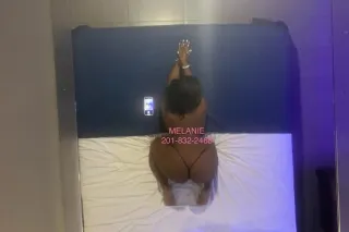 HOT AND READY!! HIT ME UP😘😘 - ... - Image 3