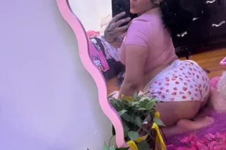 Sweet face and wild intentions... - Image 2