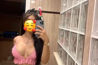 SEXY GIRL 💞Wet pussy for you 💞... - Image 1