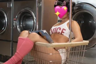 🚨TGIF 💖🎀Pretty Hawt And Tempti... - Image 3